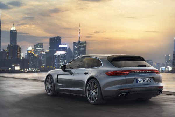 Porsche-panamera-sport-turismo-produccion-dm-7