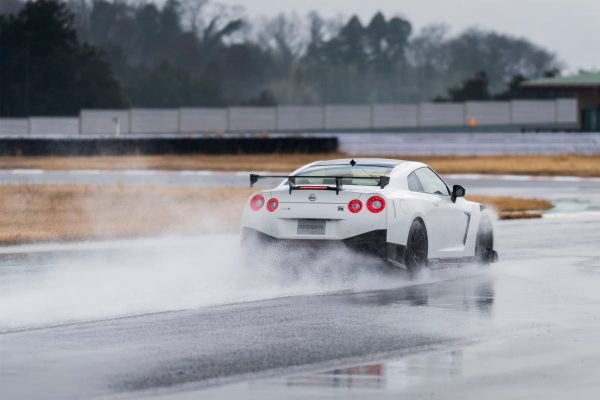 nissan-gt-r-nismo-2020-0419-022