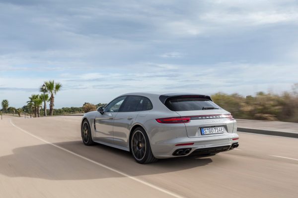 porsche-panamera-sport-turismo-1049